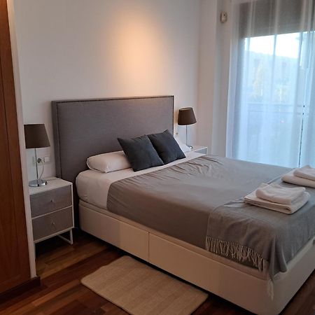 Modern Apartment, With Parking, Close To The Beach!! Сант Адриа де Бесос Екстериор снимка
