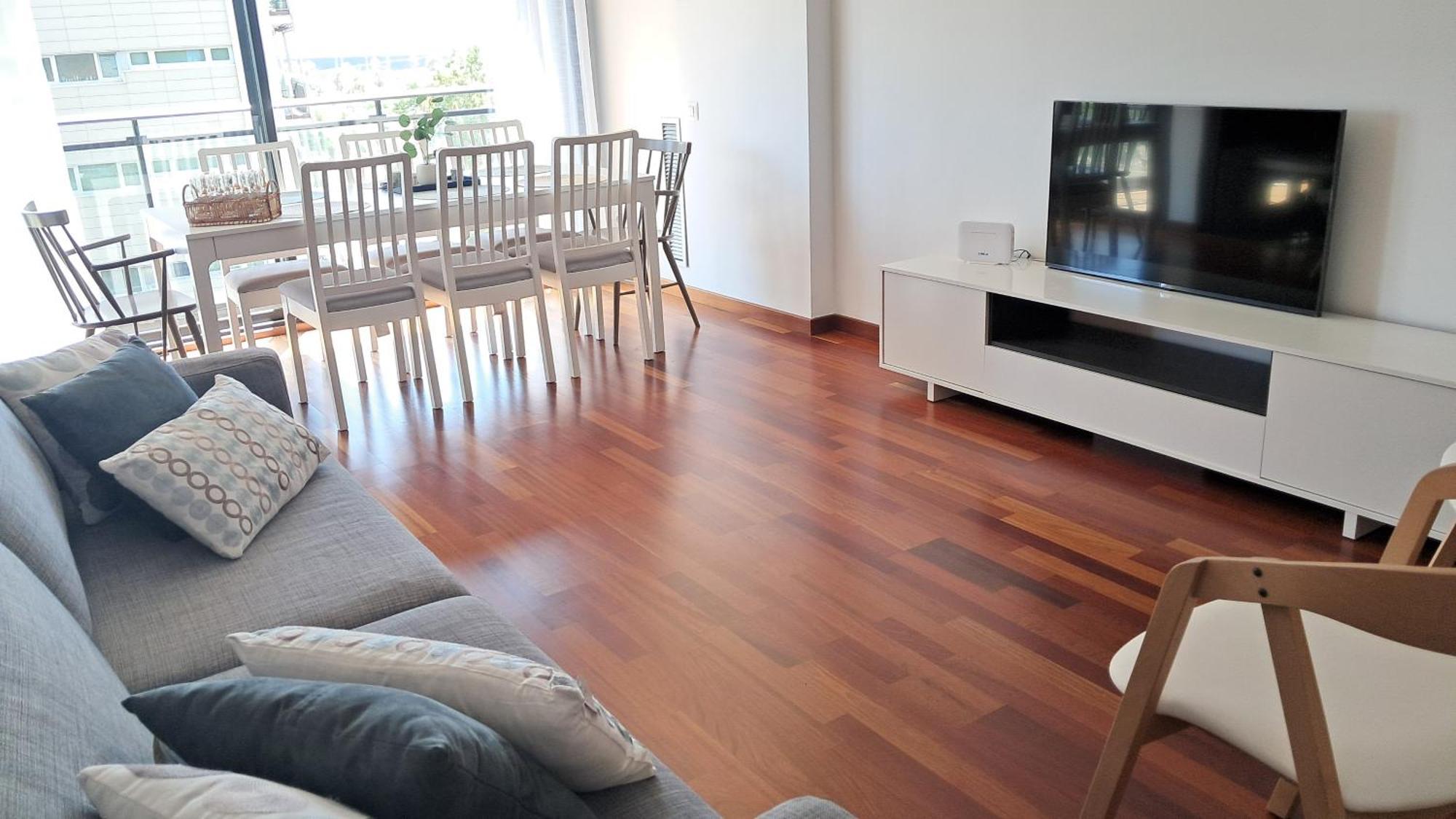 Modern Apartment, With Parking, Close To The Beach!! Сант Адриа де Бесос Екстериор снимка