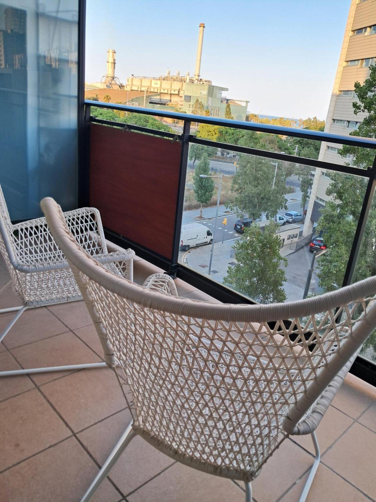 Modern Apartment, With Parking, Close To The Beach!! Сант Адриа де Бесос Стая снимка