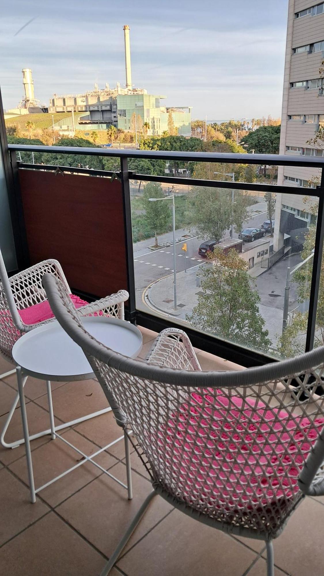 Modern Apartment, With Parking, Close To The Beach!! Сант Адриа де Бесос Екстериор снимка