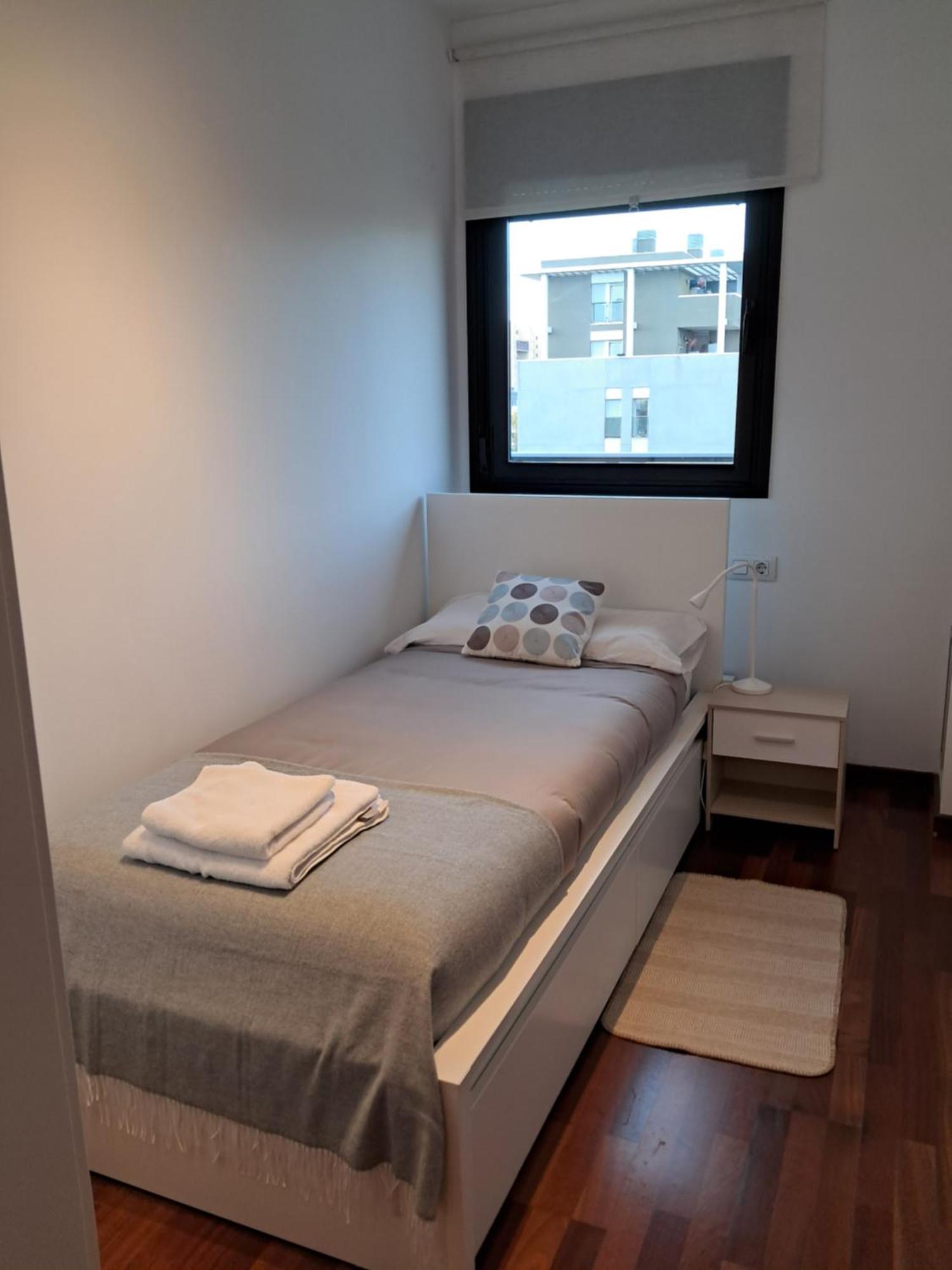 Modern Apartment, With Parking, Close To The Beach!! Сант Адриа де Бесос Екстериор снимка